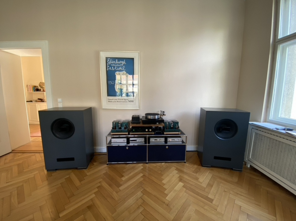 Altec 620 RAL7016 - 14 (3898 Besuche) Altec 620 RAL7016 - 14